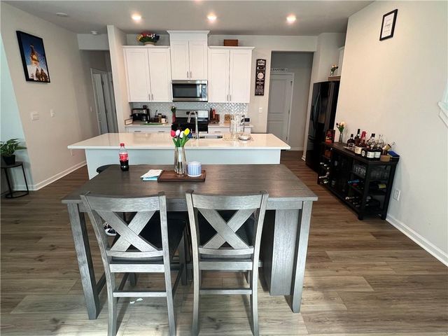 242 Wells Circle, Canton, GA 30114