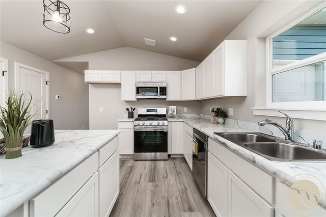 2253 Salinas Circle, Billings, MT 59105