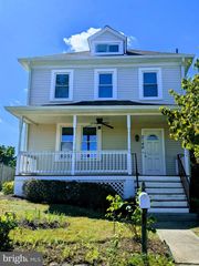 2146 N STAFFORD ST N, Arlington, VA 22207