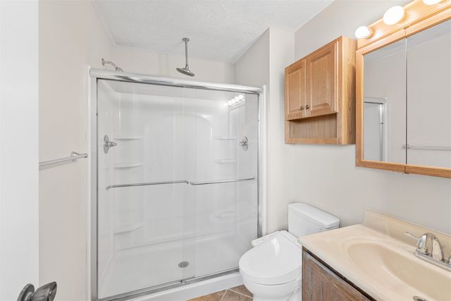 1218 E Beloit Ave, Salina, KS 67401