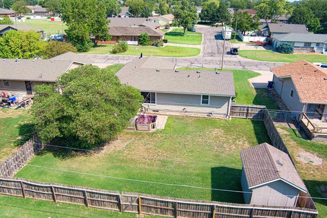 1218 E Beloit Ave, Salina, KS 67401