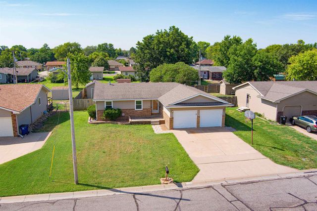 1218 E Beloit Ave, Salina, KS 67401