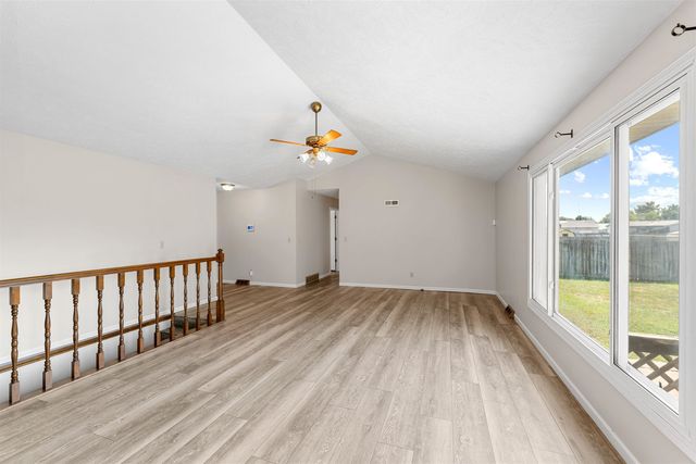 1218 E Beloit Ave, Salina, KS 67401