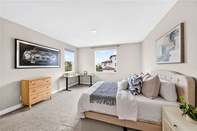 125 Source, Irvine, CA 92618