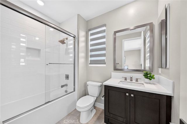 125 Source, Irvine, CA 92618