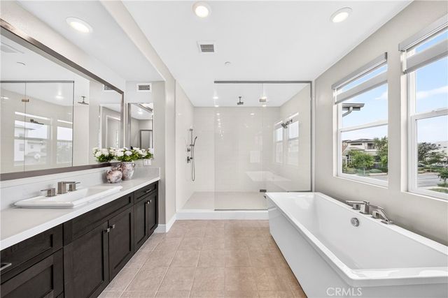 125 Source, Irvine, CA 92618