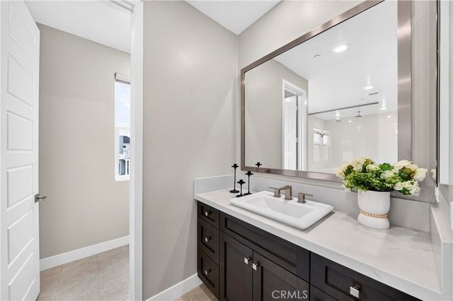 125 Source, Irvine, CA 92618