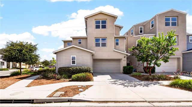125 Source, Irvine, CA 92618