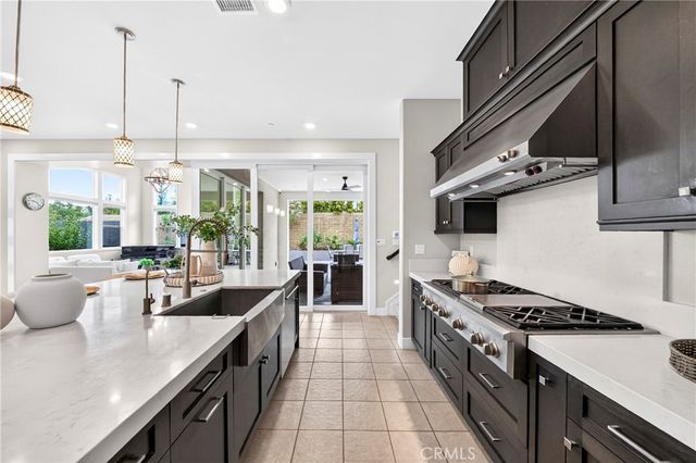 125 Source, Irvine, CA 92618