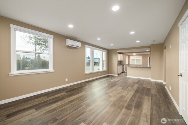 301 N Anacortes Street, Burlington, WA 98233