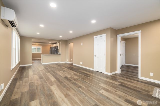 301 N Anacortes Street, Burlington, WA 98233