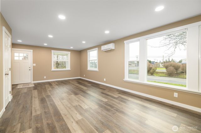 301 N Anacortes Street, Burlington, WA 98233