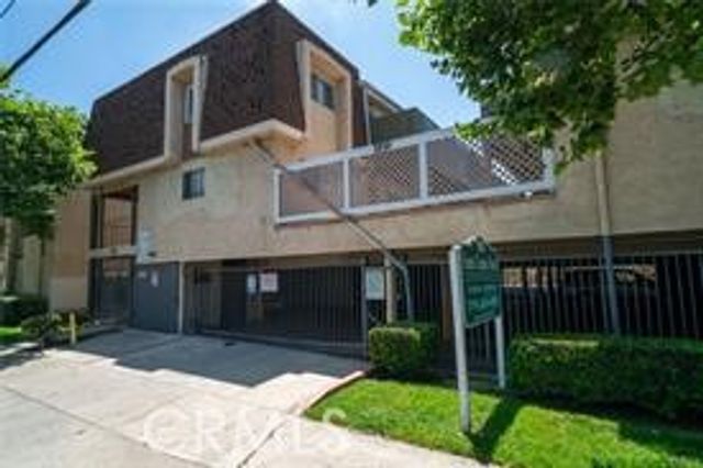 1910 N Spurgeon, Santa Ana, CA 92706