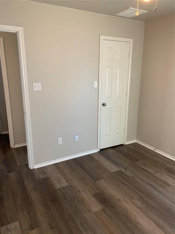 12205 Ferrystone Glen DR, Del Valle, TX 78617