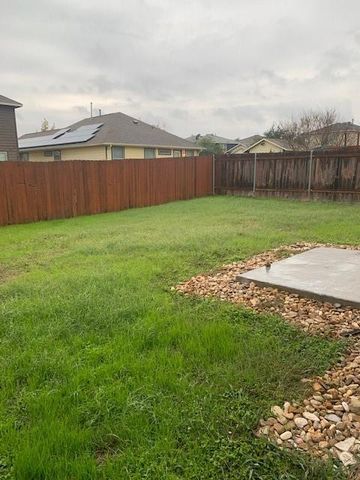 12205 Ferrystone Glen DR, Del Valle, TX 78617