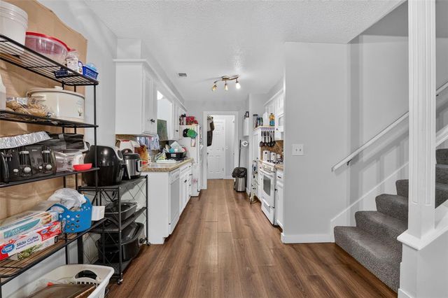 4736 Newport Drive, Del City, OK 73115