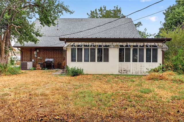 4736 Newport Drive, Del City, OK 73115