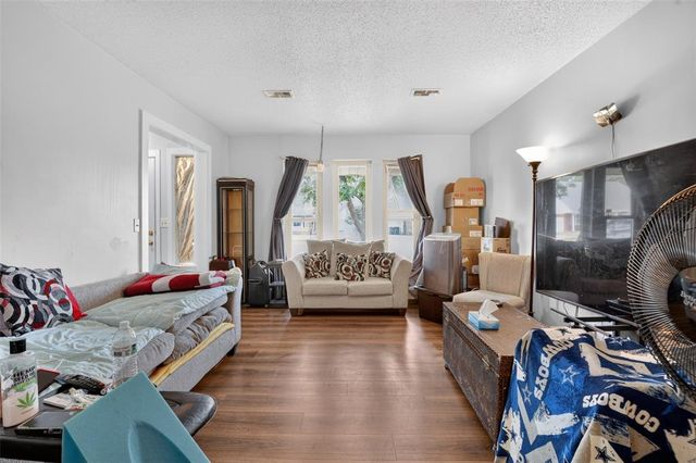 4736 Newport Drive, Del City, OK 73115