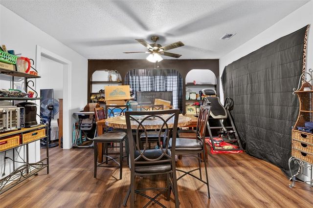 4736 Newport Drive, Del City, OK 73115