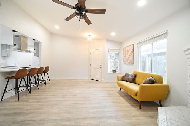 423 R Street, Lincoln, CA 95648