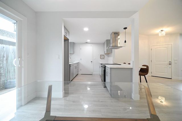 423 R Street, Lincoln, CA 95648