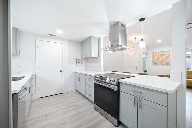 423 R Street, Lincoln, CA 95648