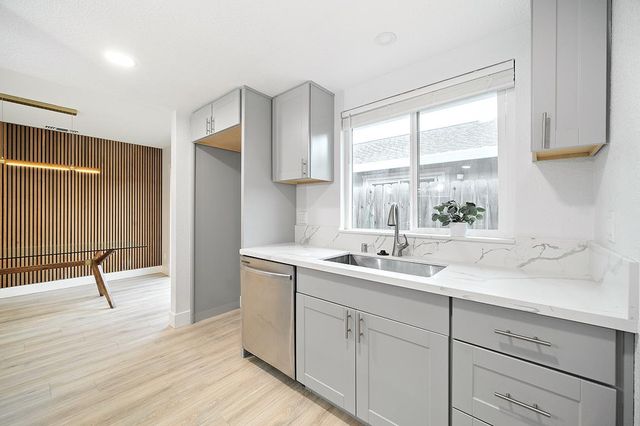 423 R Street, Lincoln, CA 95648