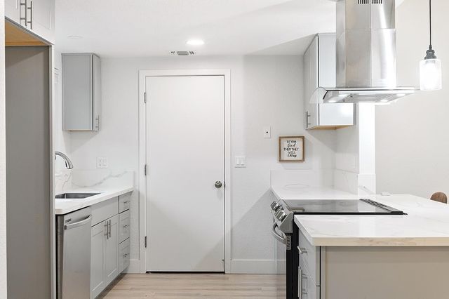 423 R Street, Lincoln, CA 95648