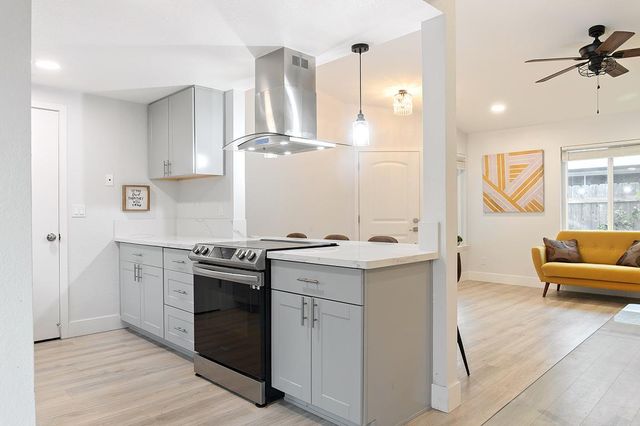 423 R Street, Lincoln, CA 95648