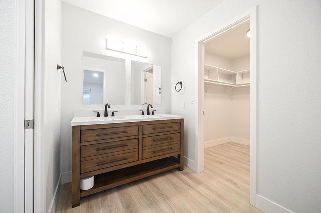 423 R Street, Lincoln, CA 95648