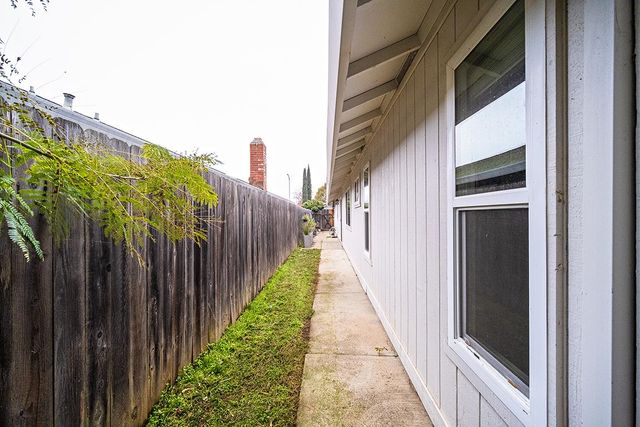 423 R Street, Lincoln, CA 95648