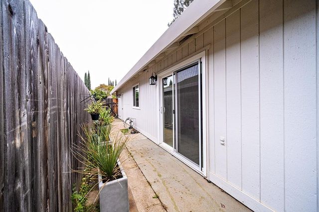 423 R Street, Lincoln, CA 95648