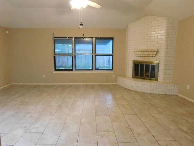 1115 Harpings Way Way, Crosby, TX 77532