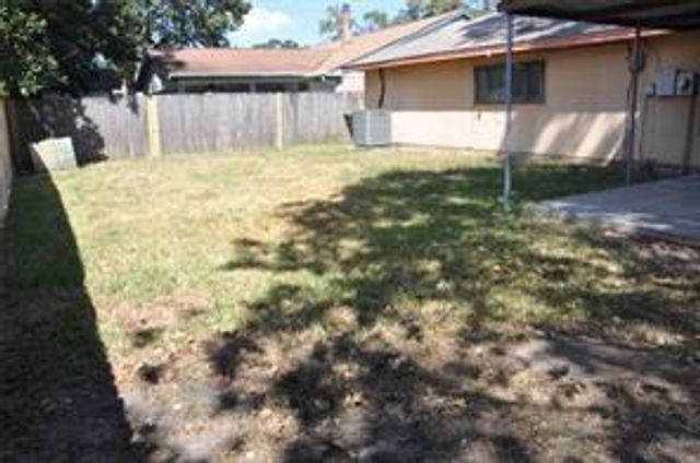 1115 Harpings Way Way, Crosby, TX 77532