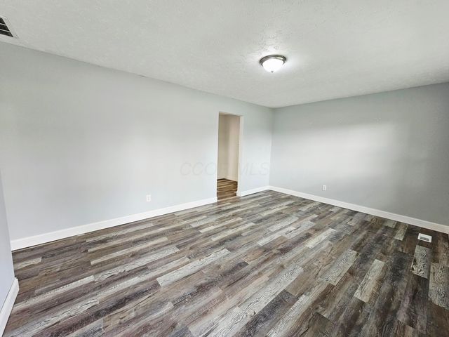 3002 Snow Hill Road SW, Washington Court House, OH 43160