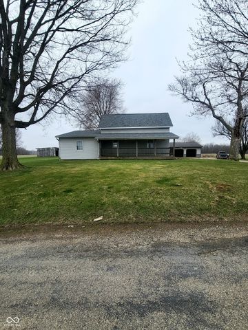 2554 S Barker Road, Veedersburg, IN 47987