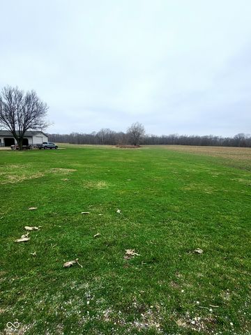 2554 S Barker Road, Veedersburg, IN 47987