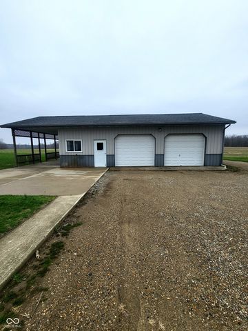 2554 S Barker Road, Veedersburg, IN 47987