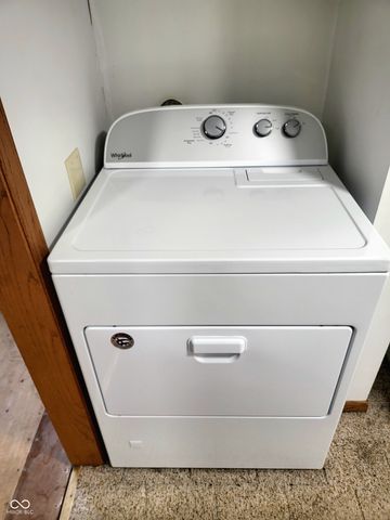 2554 S Barker Road, Veedersburg, IN 47987