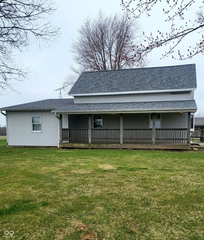 2554 S Barker Road, Veedersburg, IN 47987