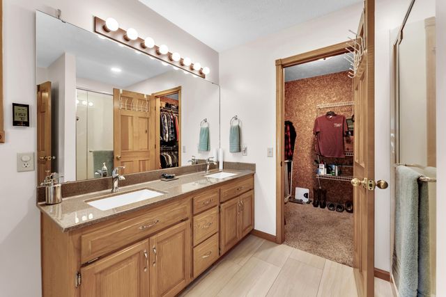 709 W Jackson Avenue, Nixa, MO 65714