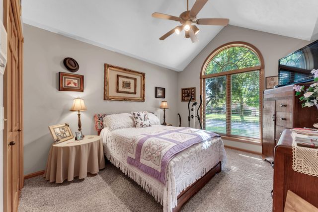 709 W Jackson Avenue, Nixa, MO 65714