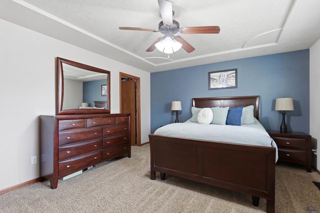 951 ZIEBACH ST, Rapid City, SD 57703
