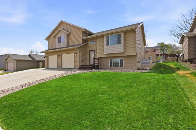 951 ZIEBACH ST, Rapid City, SD 57703