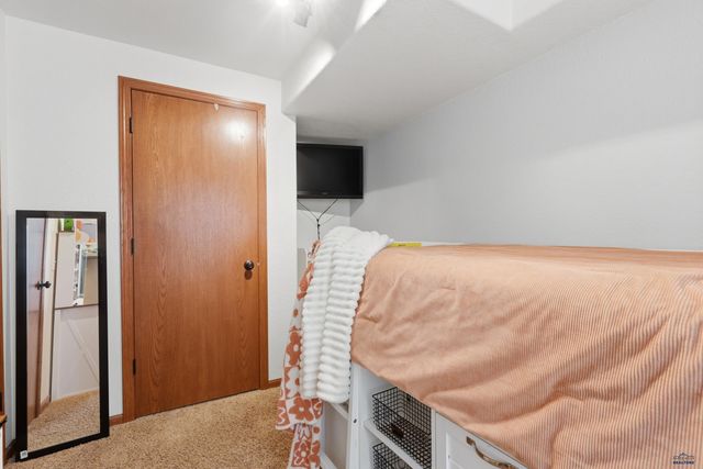 951 ZIEBACH ST, Rapid City, SD 57703