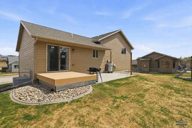 951 ZIEBACH ST, Rapid City, SD 57703