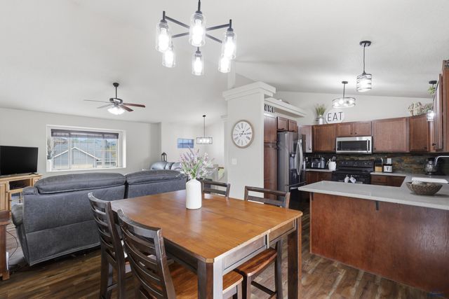 951 ZIEBACH ST, Rapid City, SD 57703