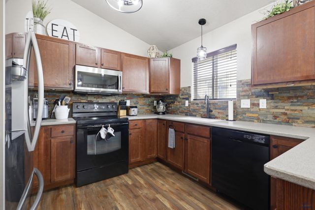 951 ZIEBACH ST, Rapid City, SD 57703