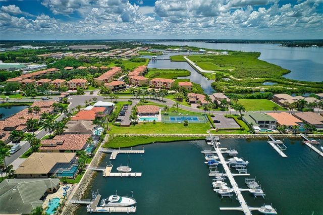 307 9TH AVENUE E, Palmetto, FL 34221
