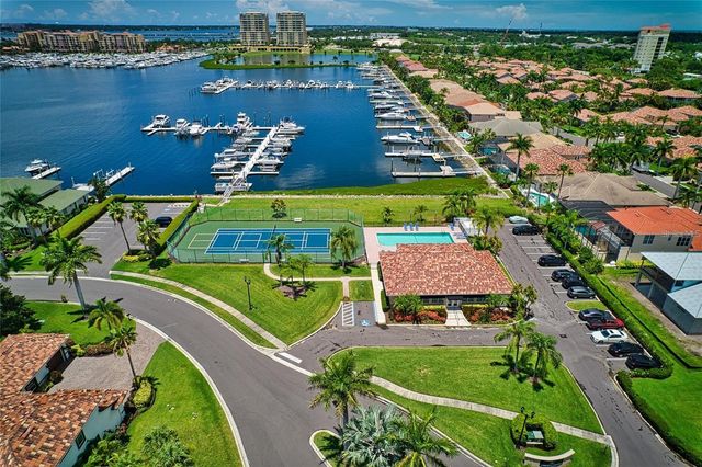 307 9TH AVENUE E, Palmetto, FL 34221